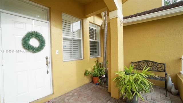 928 SW 154th Path 928, Miami, FL 33194