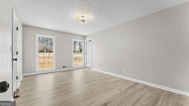 2302 Smokehouse Path, Lawrenceville, GA 30044