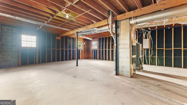 2302 Smokehouse Path, Lawrenceville, GA 30044