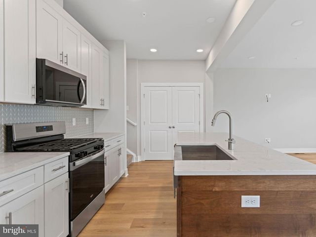 1130 ALDEN ST, Mount Joy, PA 17552