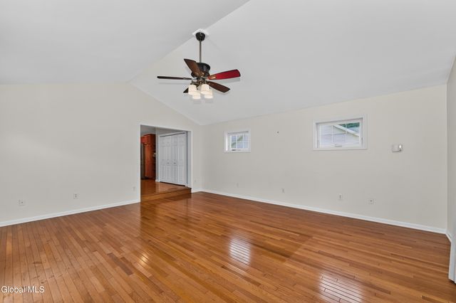 5 Carriage Way, Waterford, NY 12188