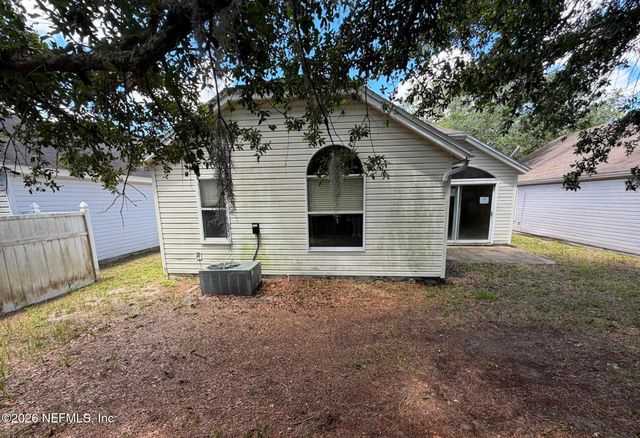 1223 HOMARD Boulevard E, Jacksonville, FL 32225