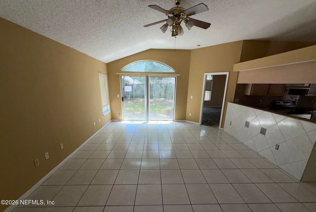 1223 HOMARD Boulevard E, Jacksonville, FL 32225