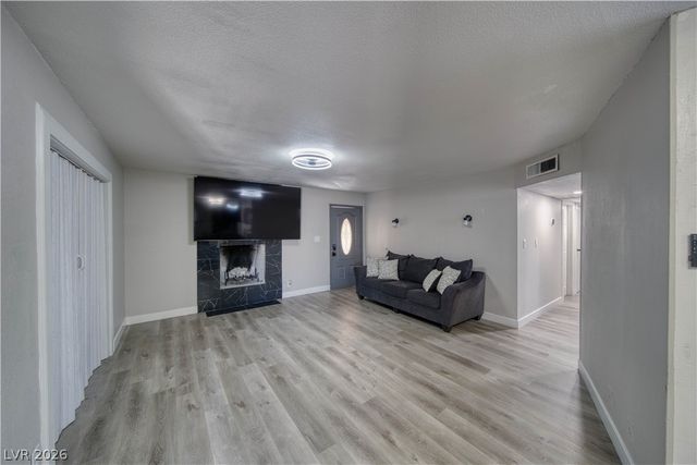 5233 Orinda Avenue, Las Vegas, NV 89120