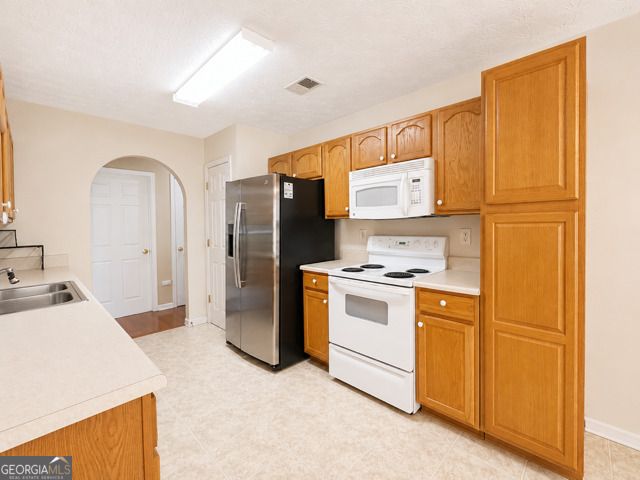 4662 Huff Park Court, Snellville, GA 30039