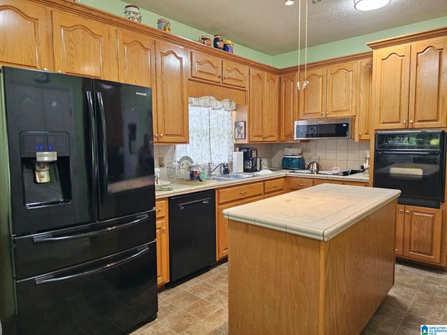 6005 SILVER LAKE CIRCLE, Pinson, AL 35126