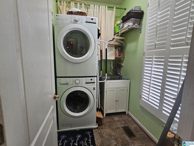 6005 SILVER LAKE CIRCLE, Pinson, AL 35126