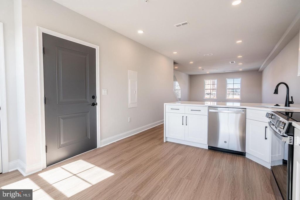 2707 PRIYA LN #A74, PHILADELPHIA, PA 19131 — photo 4