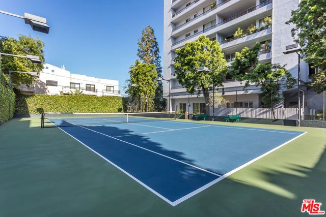 1100 Alta Loma Road 608, West Hollywood, CA 90069
