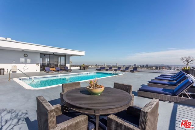 1100 Alta Loma Road 608, West Hollywood, CA 90069