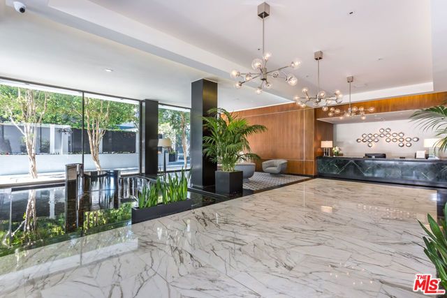 1100 Alta Loma Road 608, West Hollywood, CA 90069