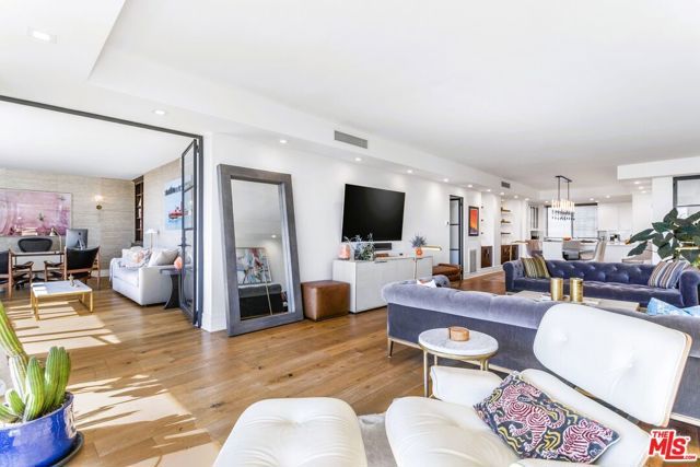 1100 Alta Loma Road 608, West Hollywood, CA 90069