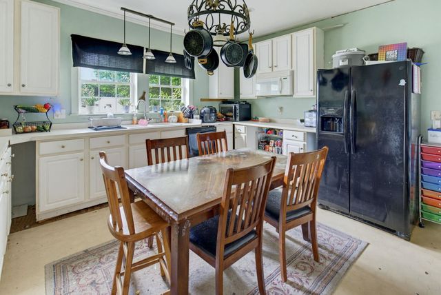 5761 Highway 357, Campobello, SC 29322