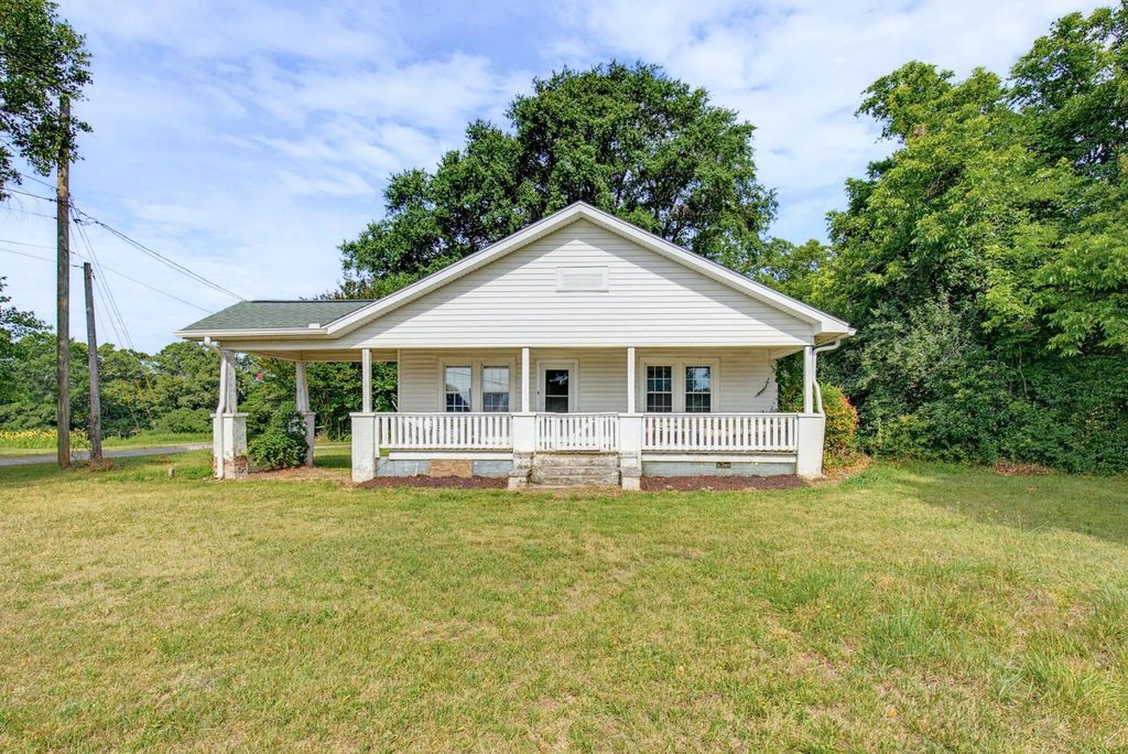 5761 Highway 357, Campobello, SC 29322