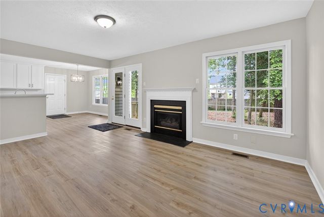 8405 Wilshire Pl, Glen Allen, VA 23060
