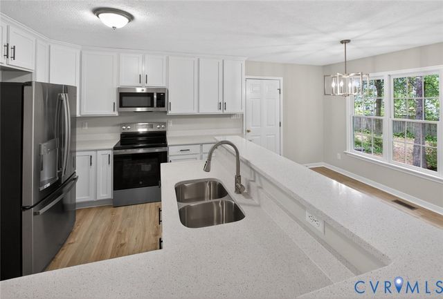 8405 Wilshire Pl, Glen Allen, VA 23060