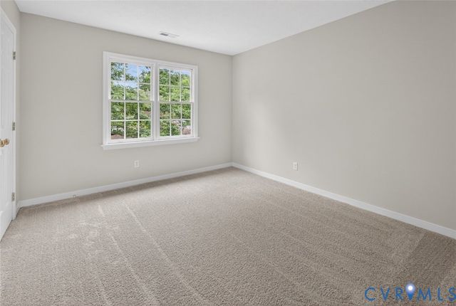 8405 Wilshire Pl, Glen Allen, VA 23060