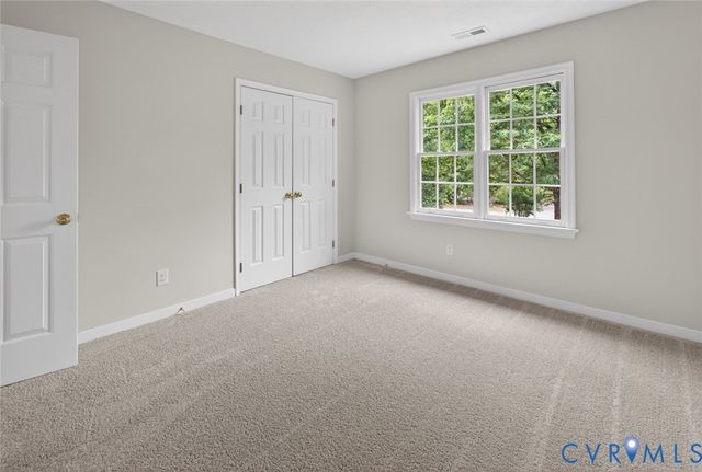 8405 Wilshire Pl, Glen Allen, VA 23060
