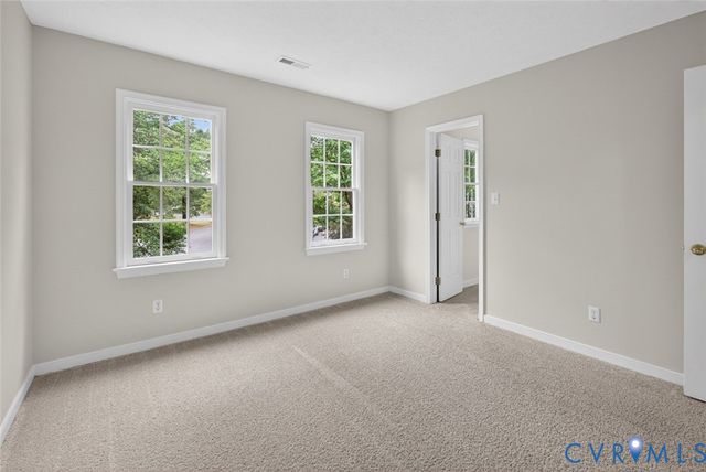 8405 Wilshire Pl, Glen Allen, VA 23060