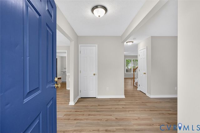 8405 Wilshire Pl, Glen Allen, VA 23060