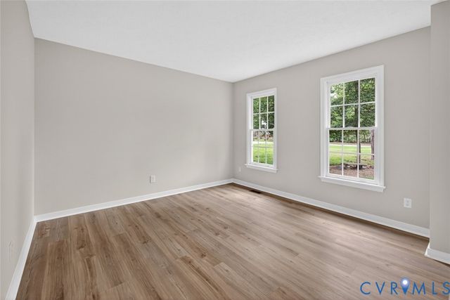 8405 Wilshire Pl, Glen Allen, VA 23060