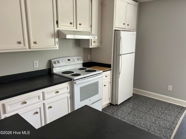 900 Oriental Avenue, Kinston, NC 28504