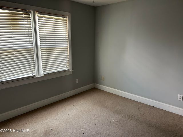 900 Oriental Avenue, Kinston, NC 28504