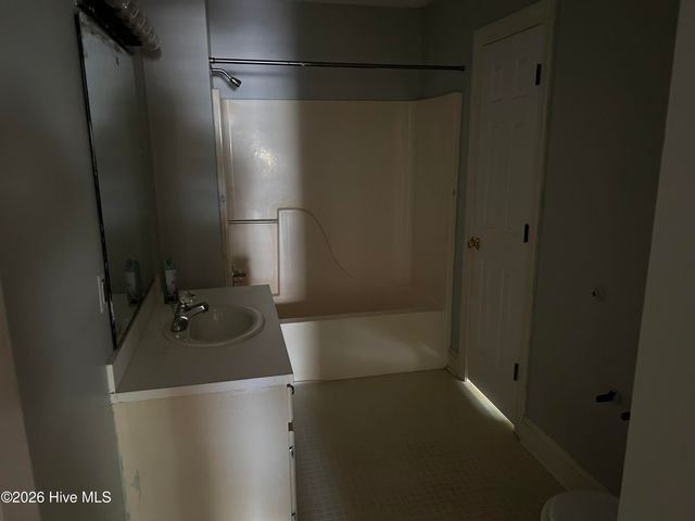 900 Oriental Avenue, Kinston, NC 28504