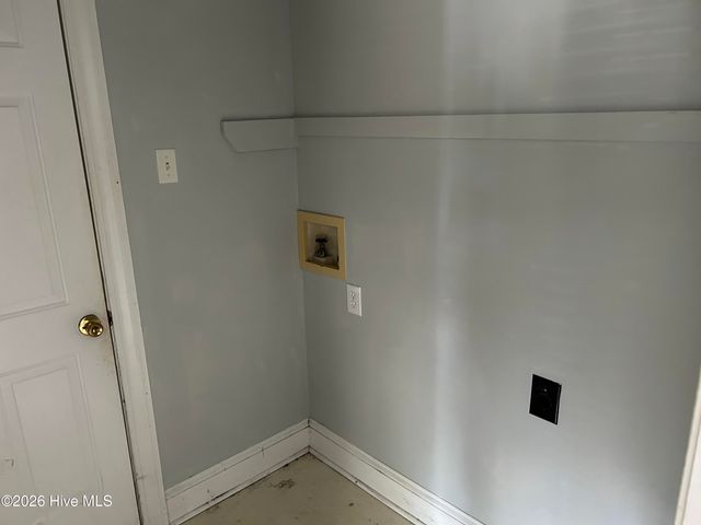 900 Oriental Avenue, Kinston, NC 28504
