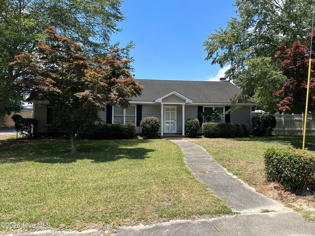 900 Oriental Avenue, Kinston, NC 28504