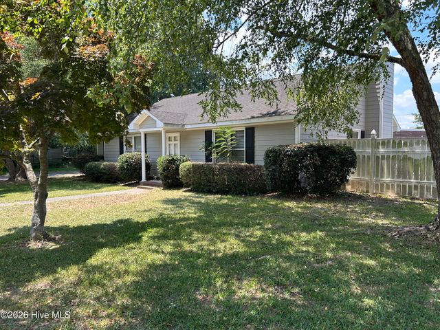 900 Oriental Avenue, Kinston, NC 28504