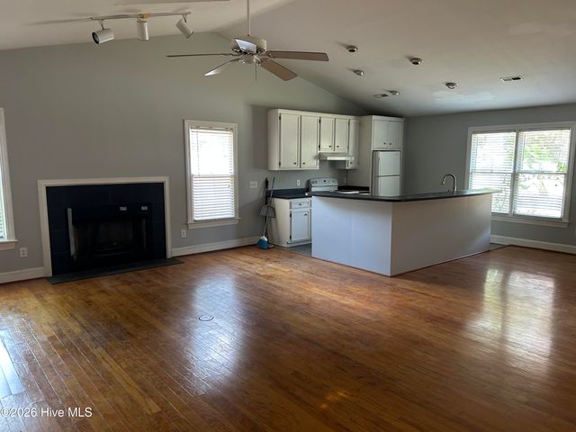 900 Oriental Avenue, Kinston, NC 28504