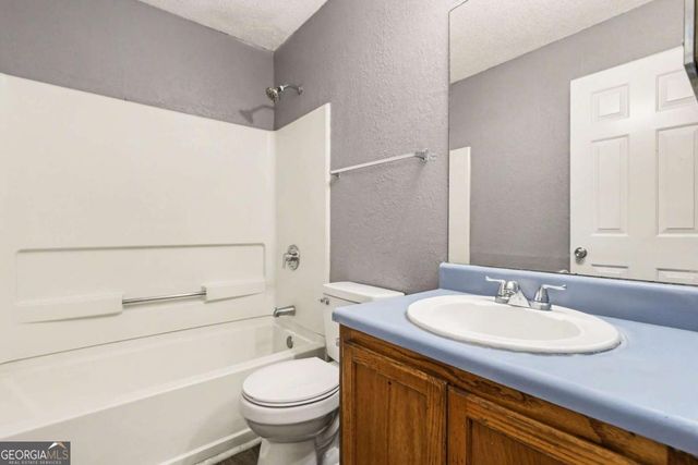 182 Summer Lake Drive SW, Marietta, GA 30060