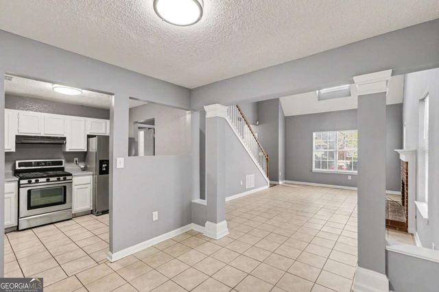 182 Summer Lake Drive SW, Marietta, GA 30060