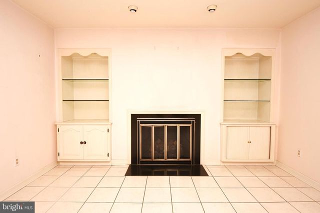 1850 BRIARCLIFF TER, Allentown, PA 18103