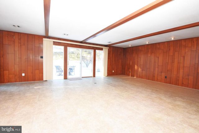 1850 BRIARCLIFF TER, Allentown, PA 18103