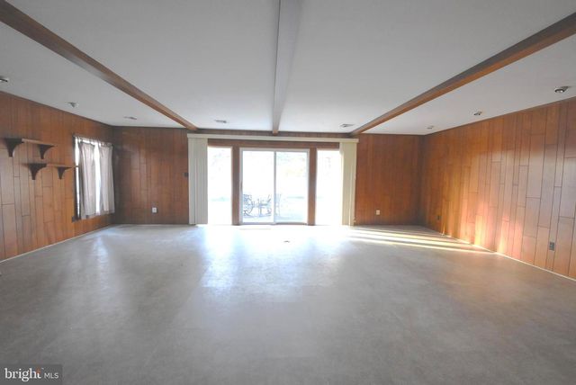 1850 BRIARCLIFF TER, Allentown, PA 18103