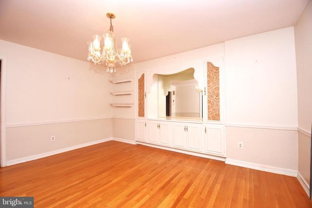 1850 BRIARCLIFF TER, Allentown, PA 18103