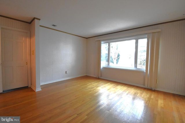 1850 BRIARCLIFF TER, Allentown, PA 18103