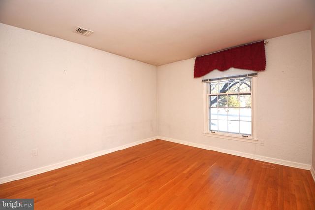 1850 BRIARCLIFF TER, Allentown, PA 18103