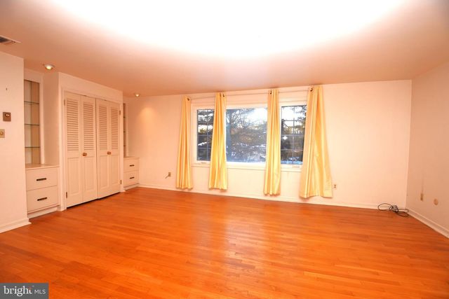 1850 BRIARCLIFF TER, Allentown, PA 18103