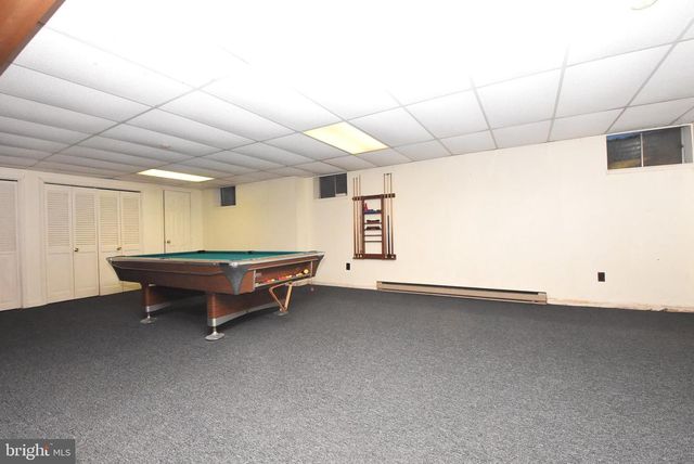 1850 BRIARCLIFF TER, Allentown, PA 18103