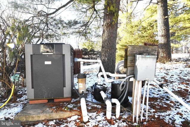 1850 BRIARCLIFF TER, Allentown, PA 18103