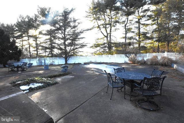 1850 BRIARCLIFF TER, Allentown, PA 18103