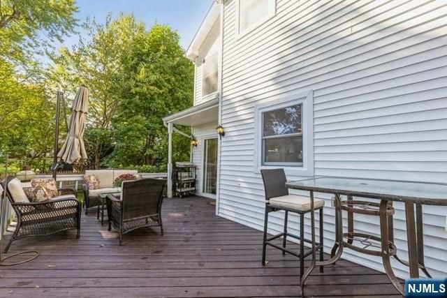 326 Brookside Avenue, Cresskill, NJ 07626