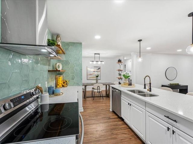 4390 Chelou Drive, Austell, GA 30106