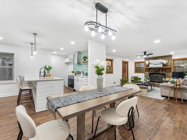 4390 Chelou Drive, Austell, GA 30106