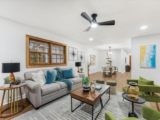 4390 Chelou Drive, Austell, GA 30106