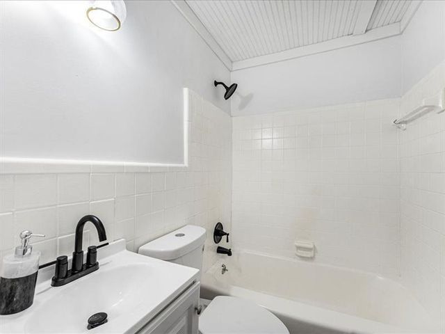 4390 Chelou Drive, Austell, GA 30106