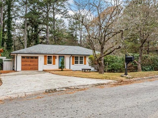 4390 Chelou Drive, Austell, GA 30106